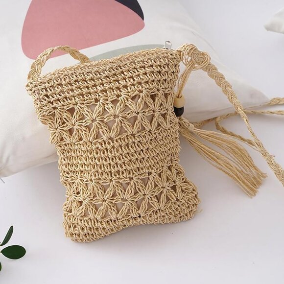 Decorative Straw Beach Bag with Tassel - Lightweight & Stylish for Women - Picture 2 of 3